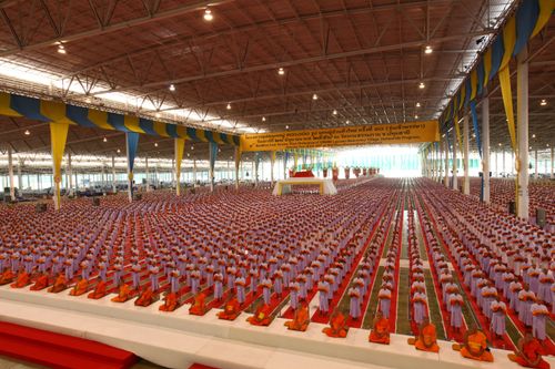 ภาพ No.36795:พิธีบรรพชา กล่าวคำขอบรรพชา และคล้องอังสะ