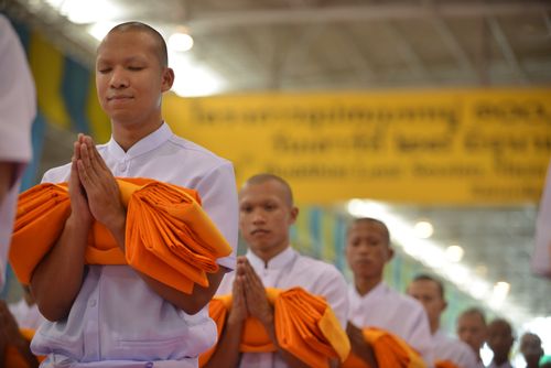 ภาพ No.36847:พิธีบรรพชา กล่าวคำขอบรรพชา และคล้องอังสะ