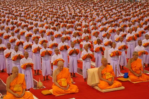 ภาพ No.36860:พิธีบรรพชา กล่าวคำขอบรรพชา และคล้องอังสะ