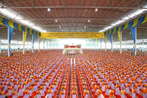 ภาพ No.36840:พิธีบรรพชา กล่าวคำขอบรรพชา และคล้องอังสะ