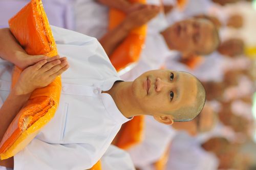 ภาพ No.36883:พิธีบรรพชา กล่าวคำขอบรรพชา และคล้องอังสะ