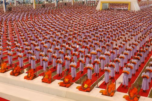 ภาพ No.36796:พิธีบรรพชา กล่าวคำขอบรรพชา และคล้องอังสะ