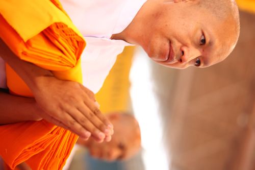 ภาพ No.36870:พิธีบรรพชา กล่าวคำขอบรรพชา และคล้องอังสะ