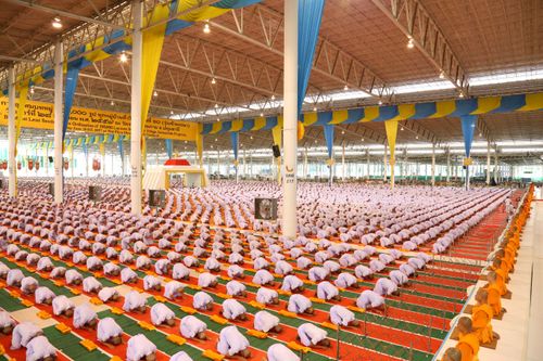 ภาพ No.36871:พิธีบรรพชา กล่าวคำขอบรรพชา และคล้องอังสะ