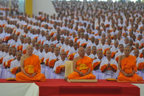 ภาพ No.36881:พิธีบรรพชา กล่าวคำขอบรรพชา และคล้องอังสะ