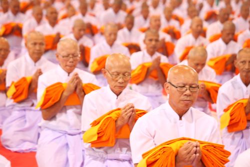 ภาพ No.36872:พิธีบรรพชา กล่าวคำขอบรรพชา และคล้องอังสะ