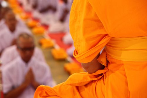 ภาพ No.36876:พิธีบรรพชา กล่าวคำขอบรรพชา และคล้องอังสะ