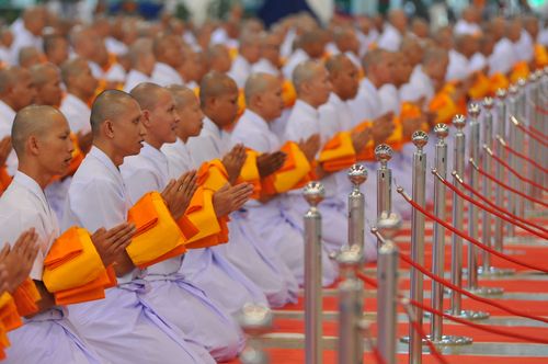 ภาพ No.36884:พิธีบรรพชา กล่าวคำขอบรรพชา และคล้องอังสะ