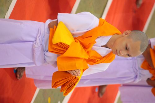 ภาพ No.36769:พิธีบรรพชา กล่าวคำขอบรรพชา และคล้องอังสะ