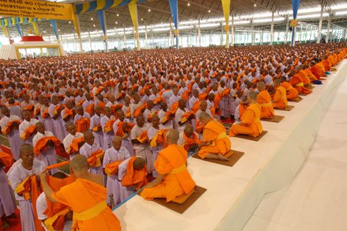 ภาพ No.36868:พิธีบรรพชา กล่าวคำขอบรรพชา และคล้องอังสะ