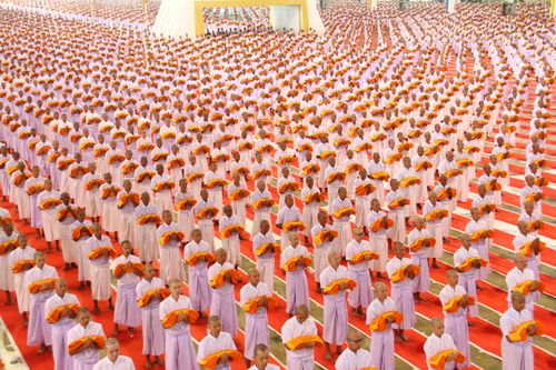 ภาพ No.36854:พิธีบรรพชา กล่าวคำขอบรรพชา และคล้องอังสะ