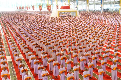 ภาพ No.36857:พิธีบรรพชา กล่าวคำขอบรรพชา และคล้องอังสะ