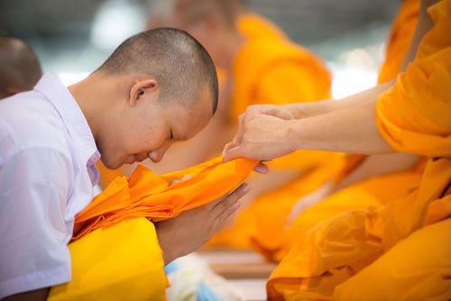 ภาพ No.36851:พิธีบรรพชา กล่าวคำขอบรรพชา และคล้องอังสะ