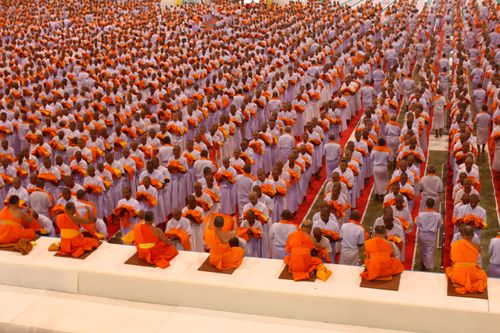 ภาพ No.36801:พิธีบรรพชา กล่าวคำขอบรรพชา และคล้องอังสะ