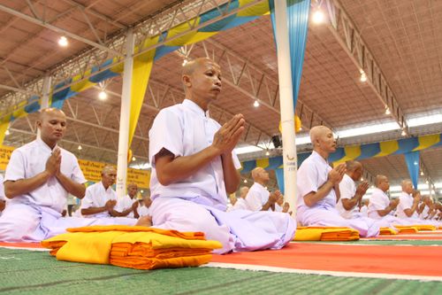 ภาพ No.36810:พิธีบรรพชา กล่าวคำขอบรรพชา และคล้องอังสะ