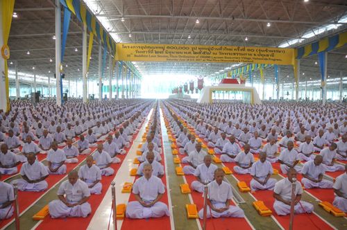 ภาพ No.36775:พิธีบรรพชา กล่าวคำขอบรรพชา และคล้องอังสะ