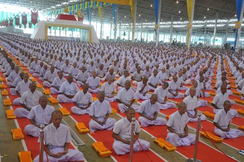 ภาพ No.36776:พิธีบรรพชา กล่าวคำขอบรรพชา และคล้องอังสะ