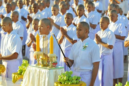 ภาพ No.11581:พิธีบรรพชาโครงการอุปสมบทหมู่ 100,000 รูป ทุกหมู่บ้านทั่วไทย ครั้งที่ 10 (รุ่นเข้าพรรษา)