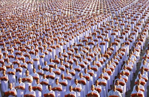 ภาพ No.11586:พิธีบรรพชาโครงการอุปสมบทหมู่ 100,000 รูป ทุกหมู่บ้านทั่วไทย ครั้งที่ 10 (รุ่นเข้าพรรษา)