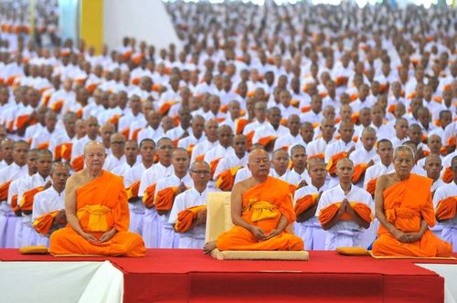 ภาพ No.11534:พิธีบรรพชาโครงการอุปสมบทหมู่ 100,000 รูป ทุกหมู่บ้านทั่วไทย ครั้งที่ 10 (รุ่นเข้าพรรษา)