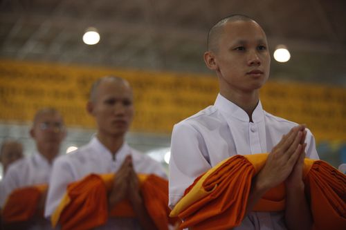 ภาพ No.36885:พิธีบรรพชา กล่าวคำขอบรรพชา และคล้องอังสะ