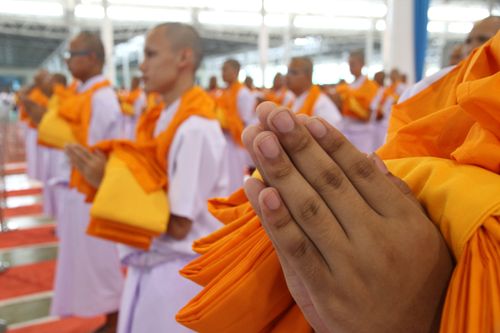 ภาพ No.36807:พิธีบรรพชา กล่าวคำขอบรรพชา และคล้องอังสะ