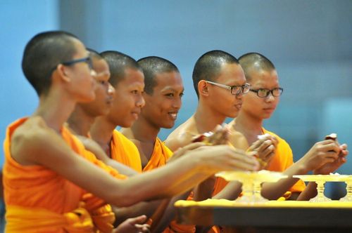 ภาพ No.11617:ประมวลภาพพิธีมุทิตาสักการะ ป.ธ.๙,๖,๓ บ.ศ.๙,๖,๓ และพิธีมอบดวงแก้วทรงบาลีไวยากรณ์