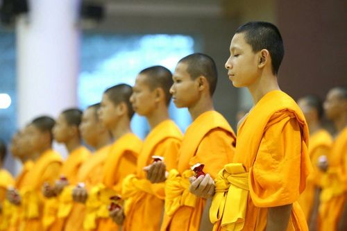 ภาพ No.11620:ประมวลภาพพิธีมุทิตาสักการะ ป.ธ.๙,๖,๓ บ.ศ.๙,๖,๓ และพิธีมอบดวงแก้วทรงบาลีไวยากรณ์