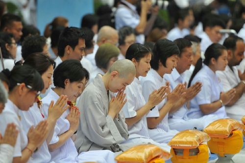ภาพ No.11733:ประมวลภาพอุปสมบทหมู่ธรรมทายาทนานาชาติ รุ่นที่ 12 และธรรมทายาทอุดมศึกษารุ่นที่ 42