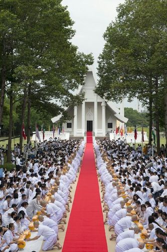 ภาพ No.11745:ประมวลภาพอุปสมบทหมู่ธรรมทายาทนานาชาติ รุ่นที่ 12 และธรรมทายาทอุดมศึกษารุ่นที่ 42