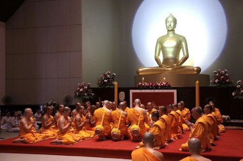 ภาพ No.11753:ประมวลภาพอุปสมบทหมู่ธรรมทายาทนานาชาติ รุ่นที่ 12 และธรรมทายาทอุดมศึกษารุ่นที่ 42