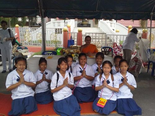 ภาพ No.11765:พิธีถวายสังฆทานแด่คณะสงฆ์ 323 วัด ใน 4 จังหวัดภาคใต้ ครั้งที่ 104