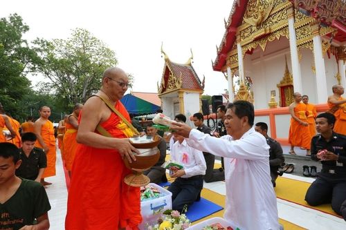 ภาพ No.11767:พิธีถวายสังฆทานแด่คณะสงฆ์ 323 วัด ใน 4 จังหวัดภาคใต้ ครั้งที่ 104