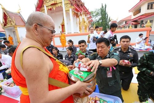 ภาพ No.11778:พิธีถวายสังฆทานแด่คณะสงฆ์ 323 วัด ใน 4 จังหวัดภาคใต้ ครั้งที่ 104