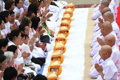 ภาพ No.11827:ประมวลภาพพิธีบรรพชาอุปสมบทธรรมทายาทชาวญี่ปุ่น ครั้งที่ 10