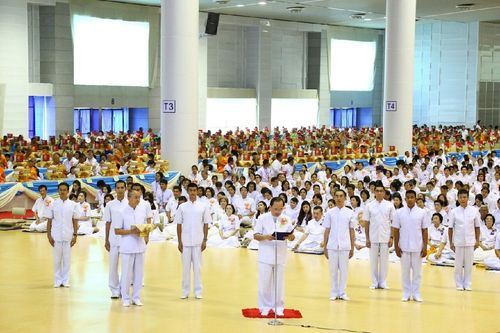 ภาพ No.11846:ประมวลภาพวันสมาธิโลก 2557 ณ วัดพระธรรมกาย