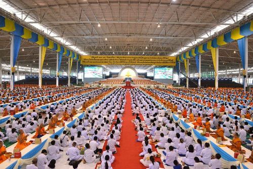 ภาพ No.11870:ประมวลภาพวันสมาธิโลก 2557 ณ วัดพระธรรมกาย