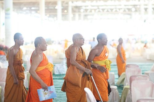 ภาพ No.11894:ประมวลภาพวันสมาธิโลก 2557 ณ วัดพระธรรมกาย