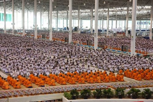 ประมวลภาพพิธีถวายกองทุนรักษาพระภิกษุ - สามเณรอาพาธ เนื่องในวันธรรมชัย ประจำปี 2557