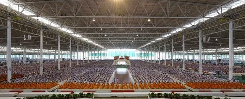 ภาพ No.11915:ประมวลภาพพิธีถวายกองทุนรักษาพระภิกษุ - สามเณรอาพาธ เนื่องในวันธรรมชัย ประจำปี 2557