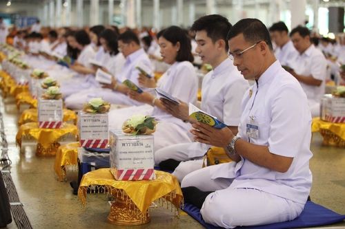 ภาพ No.11919:ประมวลภาพพิธีถวายกองทุนรักษาพระภิกษุ - สามเณรอาพาธ เนื่องในวันธรรมชัย ประจำปี 2557