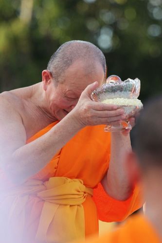 ภาพ No.11958:ประมวลภาพพิธีโปรยทรายและตอกเสาเข็มมงคล "พระมหาเจดีย์ทัตตชีโว"