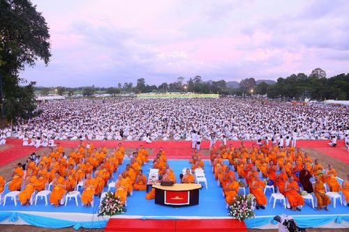ภาพ No.11968:ประมวลภาพพิธีโปรยทรายและตอกเสาเข็มมงคล "พระมหาเจดีย์ทัตตชีโว"