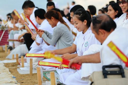 ภาพ No.11969:ประมวลภาพพิธีโปรยทรายและตอกเสาเข็มมงคล "พระมหาเจดีย์ทัตตชีโว"