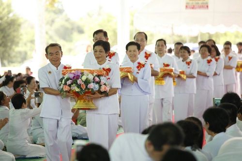 ภาพ No.11998:ประมวลภาพพิธีโปรยทรายและตอกเสาเข็มมงคล "พระมหาเจดีย์ทัตตชีโว"