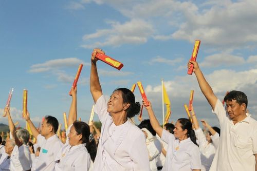 ภาพ No.12002:ประมวลภาพพิธีโปรยทรายและตอกเสาเข็มมงคล "พระมหาเจดีย์ทัตตชีโว"