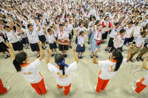 ภาพ No.12060:ประมวลภาพวันรวมพลังเด็กดี V-Star ผู้นำฟื้นฟูศีลธรรมโลก ครั้งที่ 9