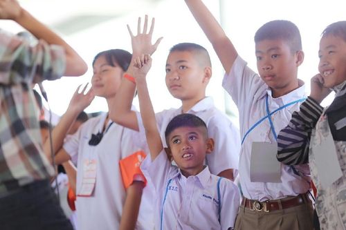 ภาพ No.12079:ประมวลภาพวันรวมพลังเด็กดี V-Star ผู้นำฟื้นฟูศีลธรรมโลก ครั้งที่ 9