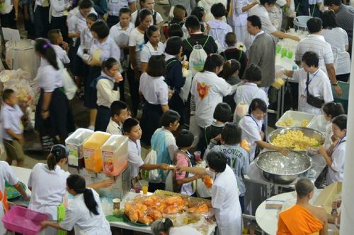 ภาพ No.12112:ประมวลภาพวันรวมพลังเด็กดี V-Star ผู้นำฟื้นฟูศีลธรรมโลก ครั้งที่ 9