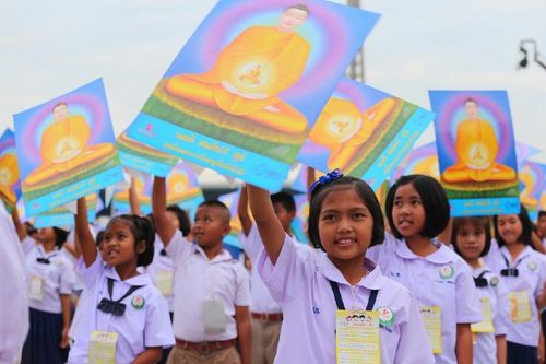 ภาพ No.12161:ประมวลภาพวันรวมพลังเด็กดี V-Star ผู้นำฟื้นฟูศีลธรรมโลก ครั้งที่ 9